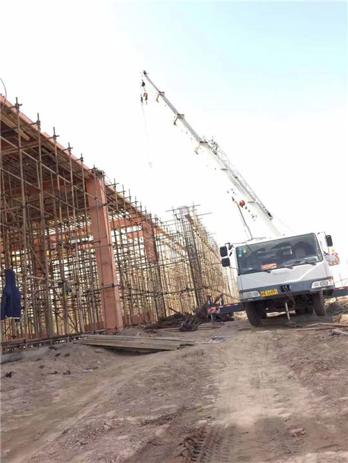 辽源市25 吨、50 吨吊车怎么选？多大重量 / 半径适合对应车型？