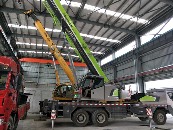 辽源市高空车出租需要注意哪些安全事项？