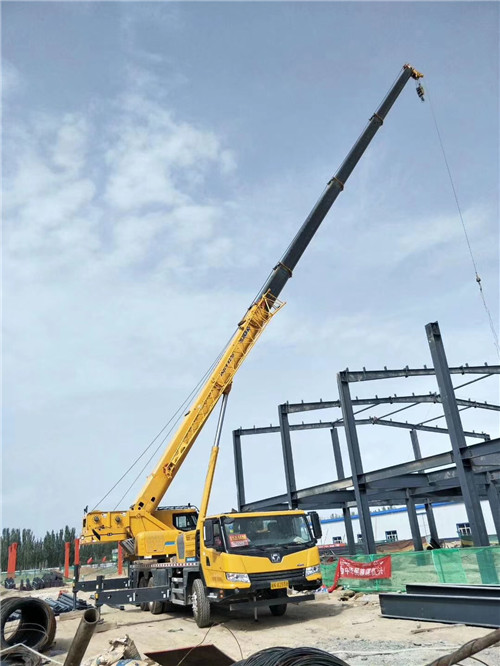 辽源市超高层建筑钢结构吊装案例